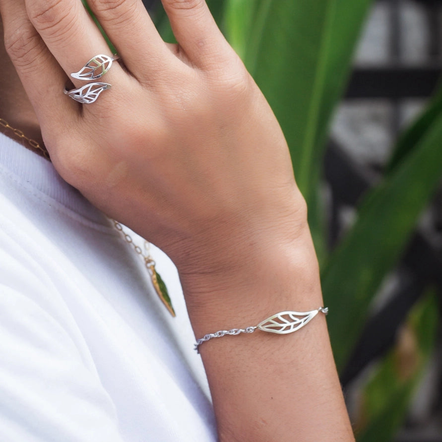 Restoring Peace Engraved Leaf Ring